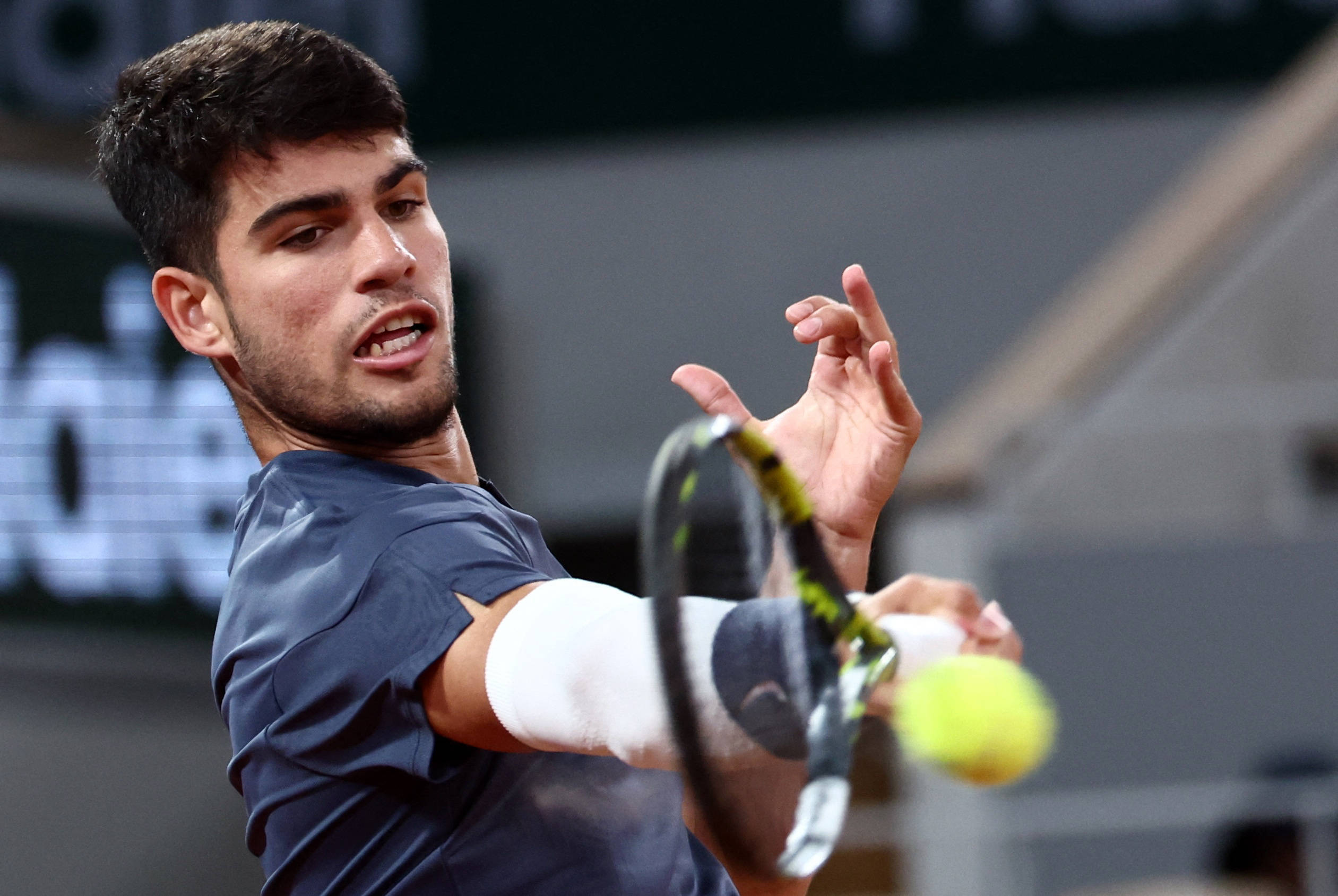 视困境迎头 视困境迎头